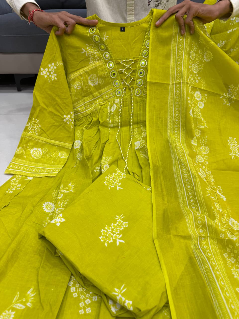 Mehendi Green Cotton Kurti Pant Dupatta Set