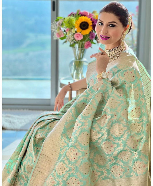 BEAUTIFUL RICH PALLU & JACQUARD WORK ON ALL OVER THE SAREE WITH UNSTITCHED RUNNING BLOUSE12