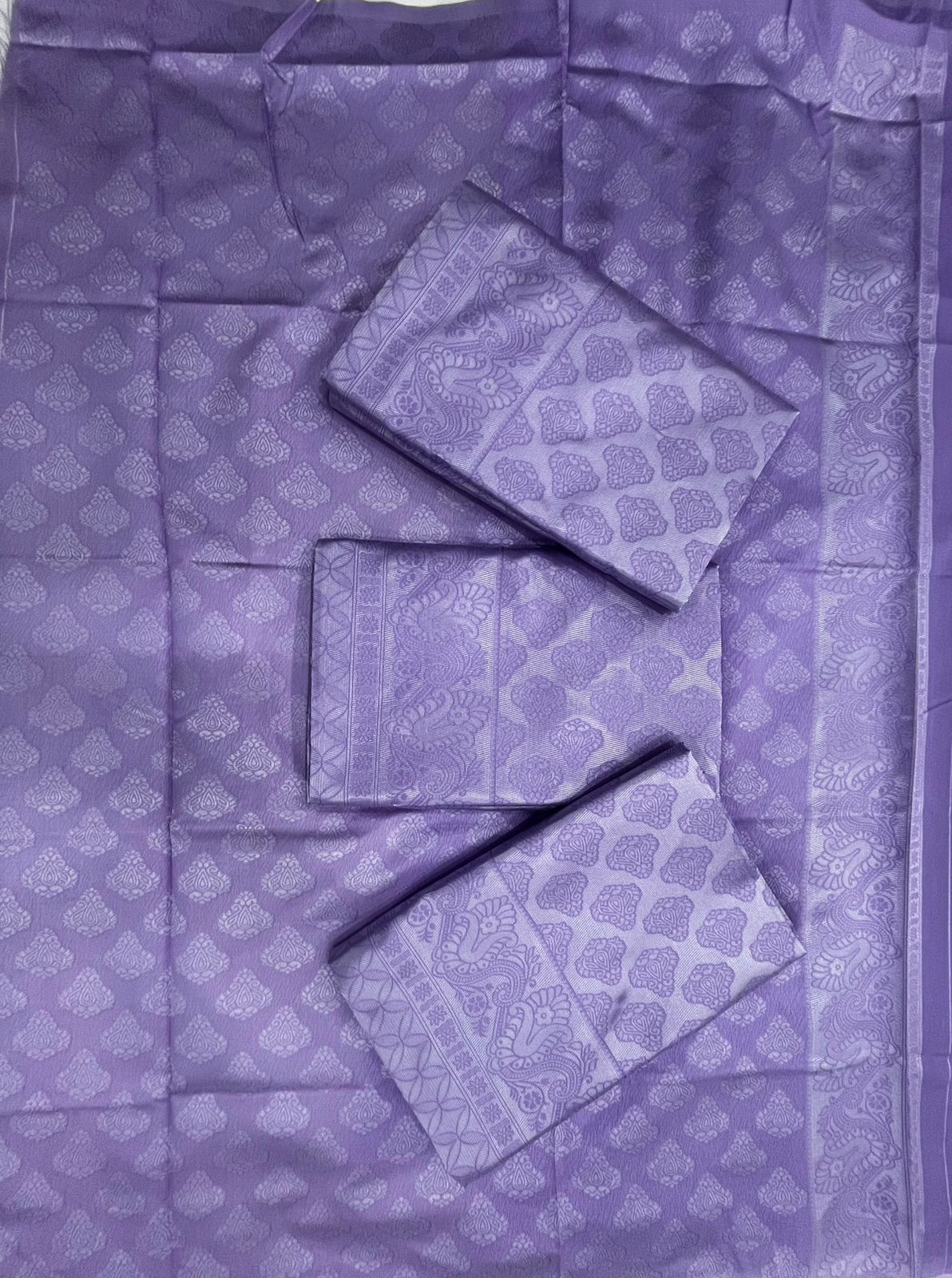 Lavender Color Rich Pallu & Jacquard Work With Unstitched Running Blouse