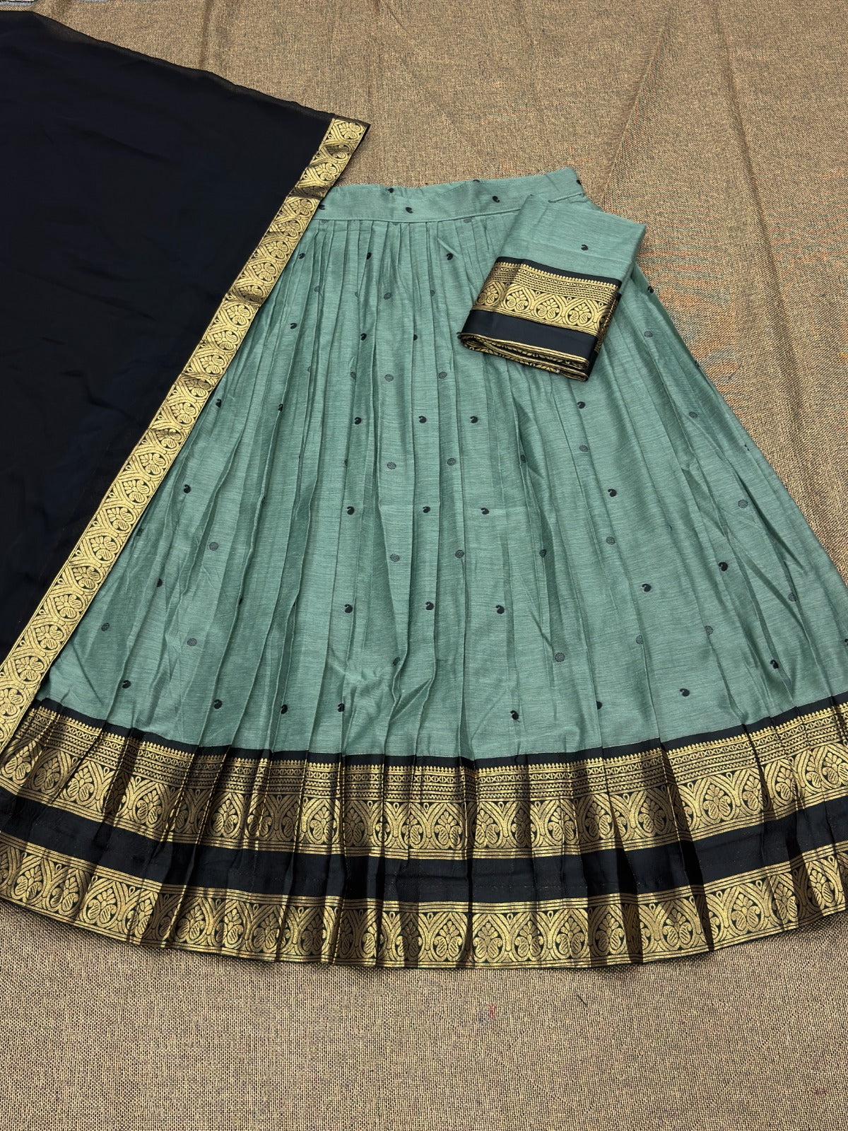 Traditional Lehenga Choli With Dupatta