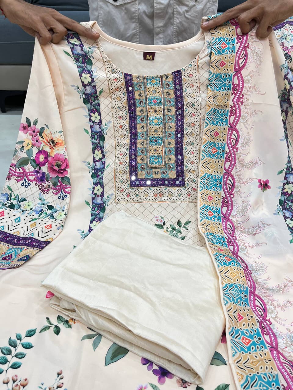 Elegant Kurti Set with Dupatta