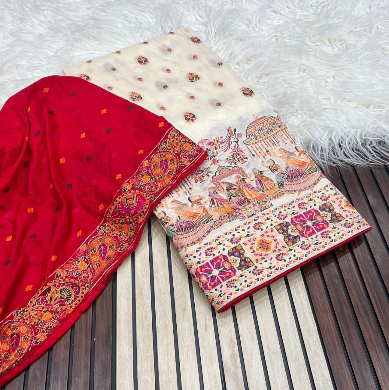 White color Pashmina Silk Saree with Unstitched Blouse