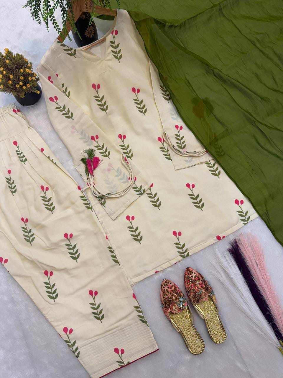FANCY DESIGN COLLECTION 3 PIECE FANCY TOP WITH FARSHI SALWAR AND BEAUTIFUL DUPATTA