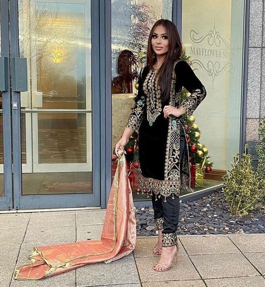 VELVET KURTI-PANT SET