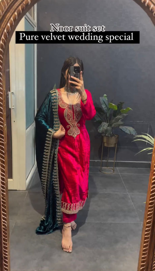 VELVET KURTI-PANT SET