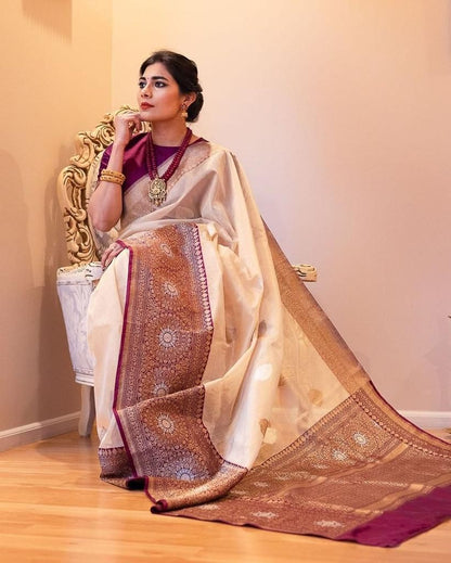 BEAUTIFUL RICH PALLU & JACQUARD WORK ON ALL OVER THE SAREE