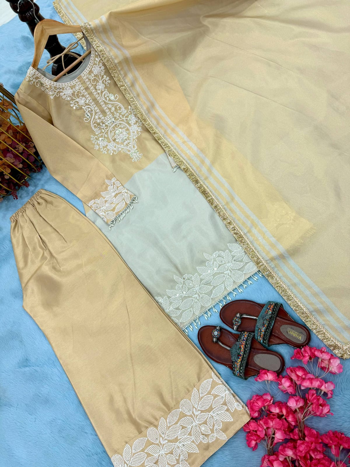 Designer Party Wear Look Pur Dual Ton Banarasi Sillk Top Plazzo & Dupatta Set