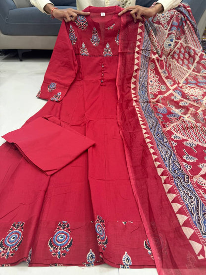 PURE JAIPURI AUTHYNTIC BLOCK COLOURS ANARKALI KURTI PENT WITH DUPPTA SET