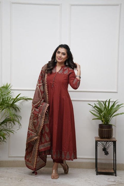 PURE JAIPURI AUTHYNTIC BLOCK COLOURS ANARKALI KURTI PENT WITH DUPPTA SET