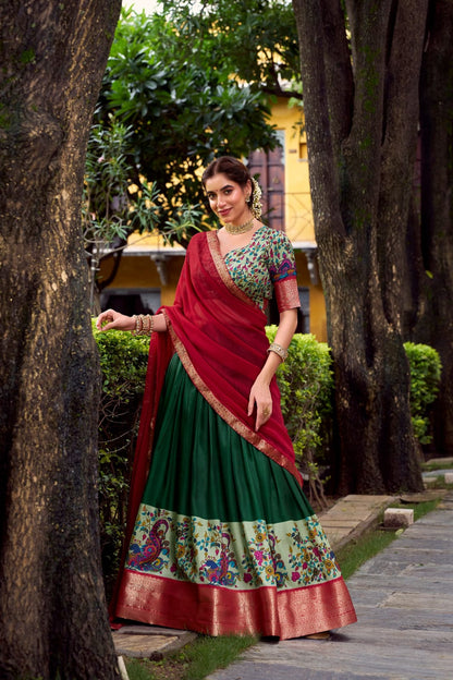Lehenga Choli with Traditional Kalamkari Print Border
