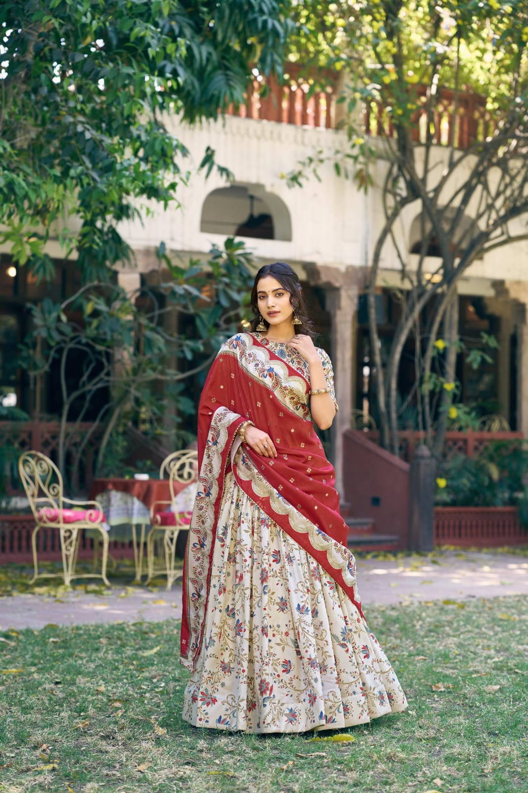 Elegant White Floral and Foil Print Tasar Silk Lehenga Choli