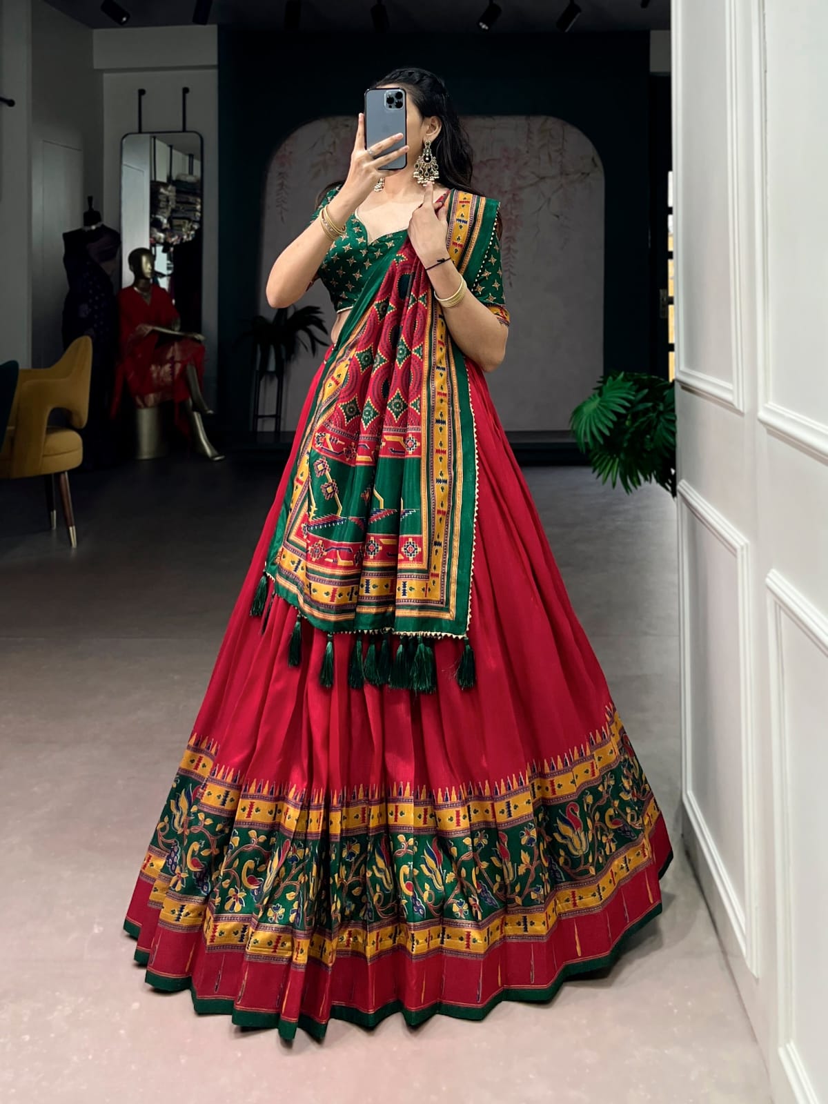 Traditional Lehenga Choli With Dupatta