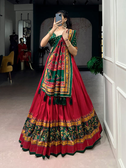 Traditional Lehenga Choli With Dupatta