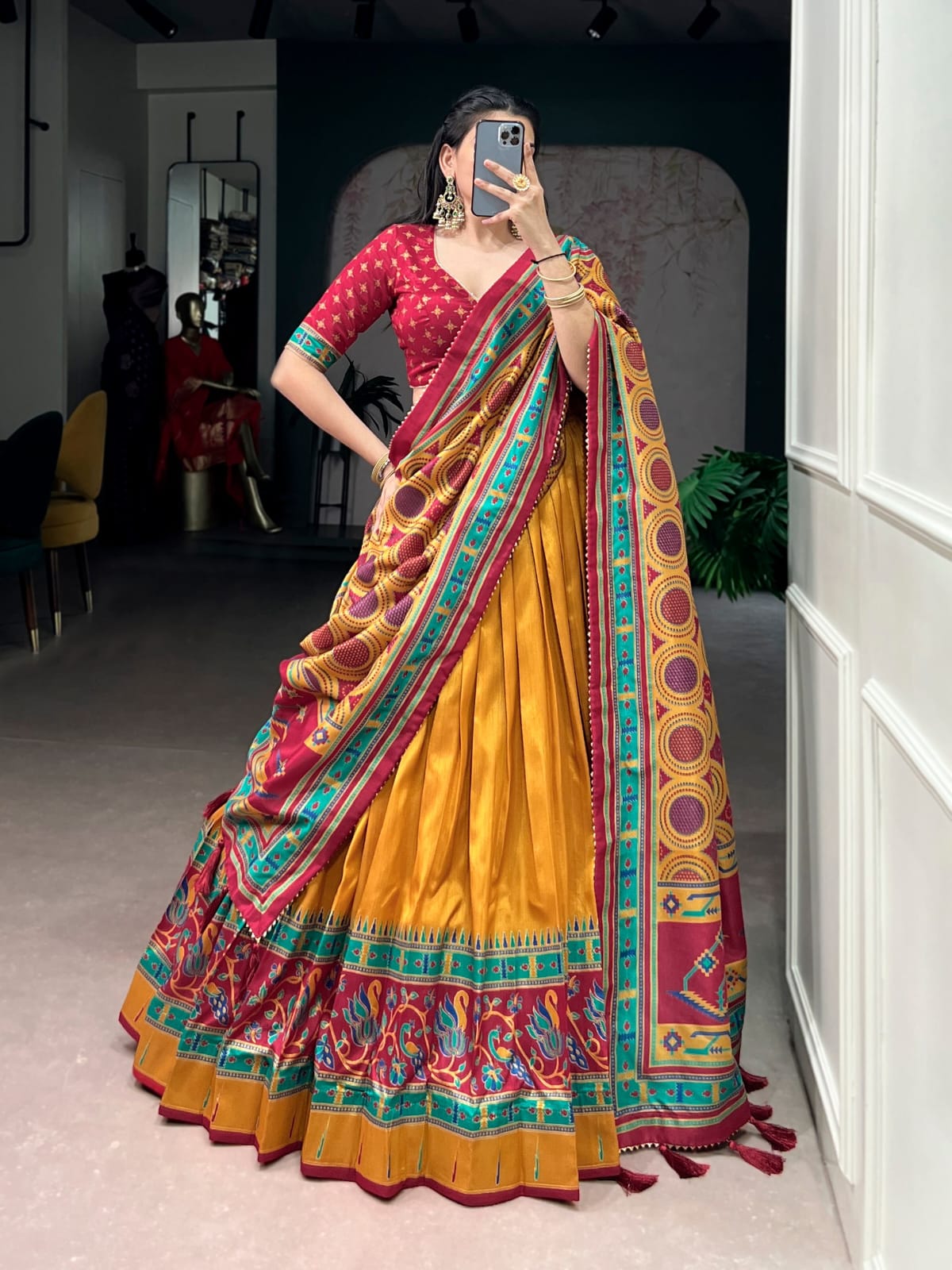 Traditional Lehenga Choli With Dupatta