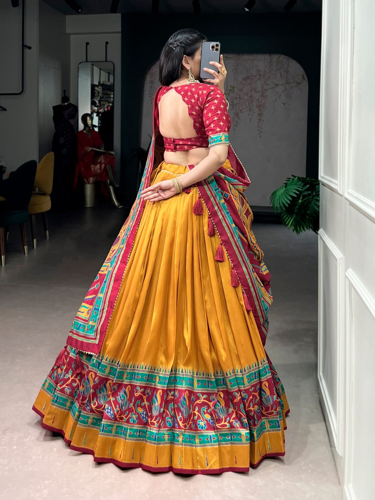 Traditional Lehenga Choli With Dupatta