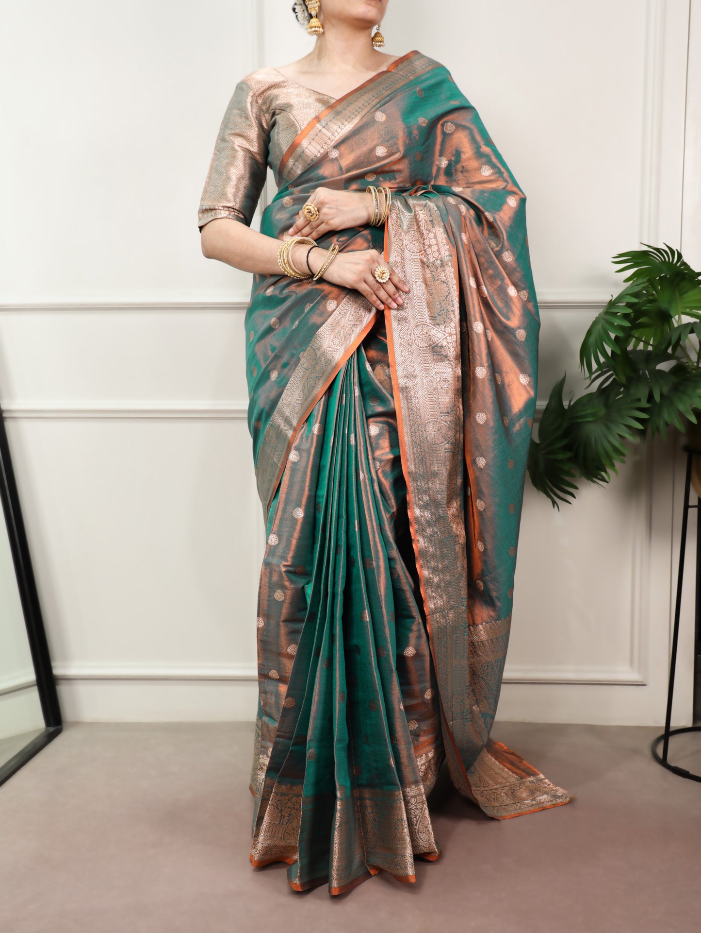 Bottle Green Dual-Tone Zari Weaving Saree with Unstitched Blouse