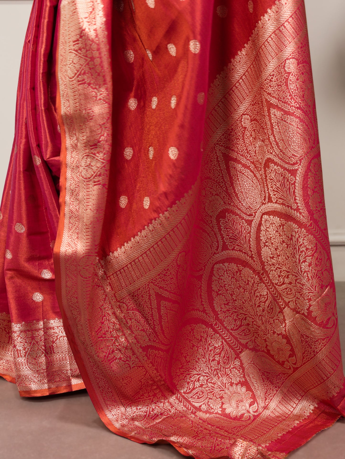 Rani Pink Dual-Tone Zari Weaving Saree with Unstitched Blouse