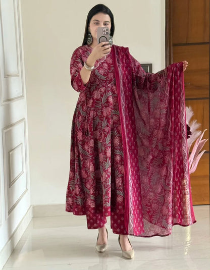 ANARKALI ROUND KURTI PANT DUPATTA SET