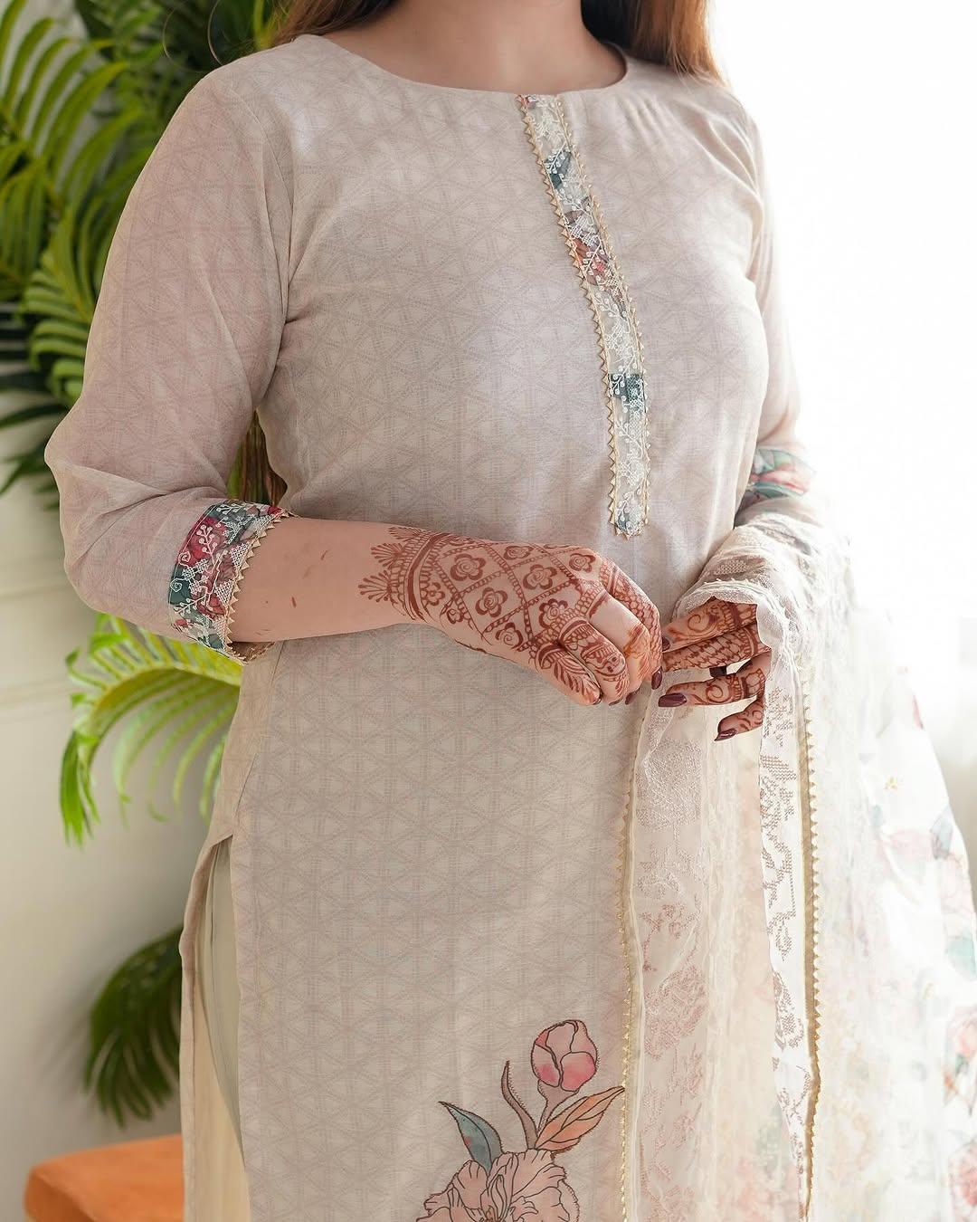 Elegant Kurti Set with Dupatta
