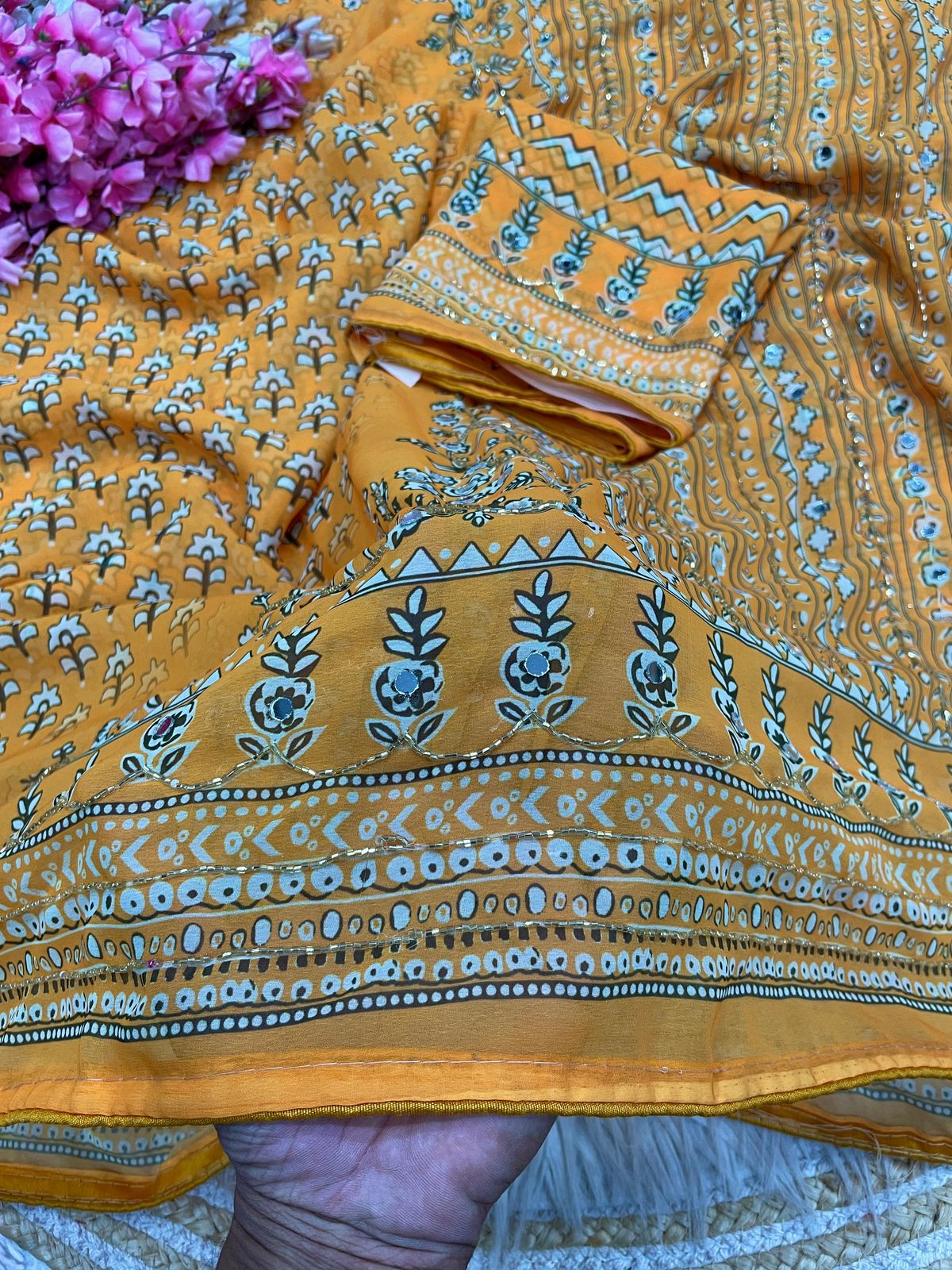 Mustard Yellow Print With Khatli & Mirror Work Saree Unstitched Blouse