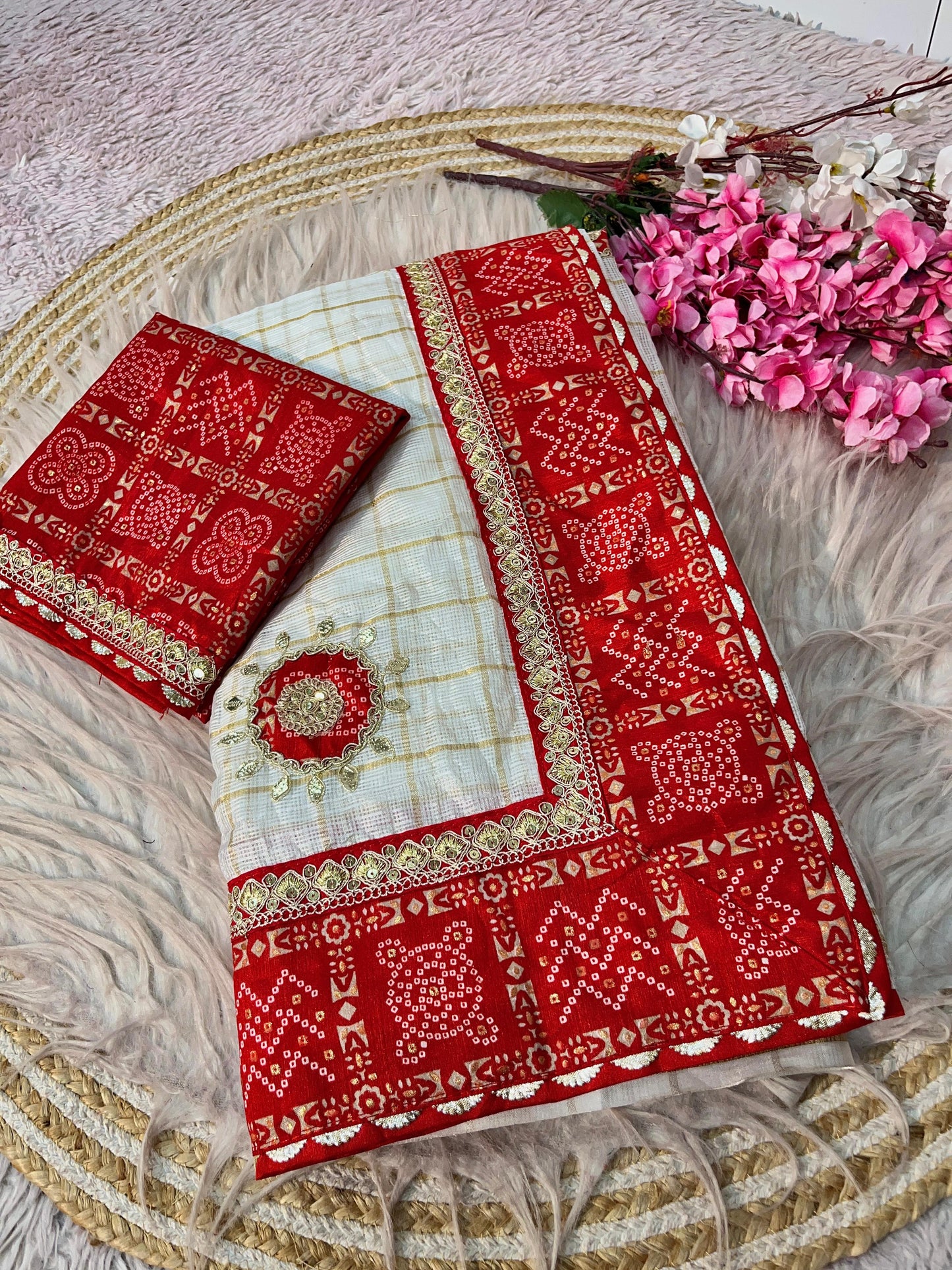 Kota Checks Heavy Bandhej Pallu Border Saree with Bandhej print Unstitched Blouse