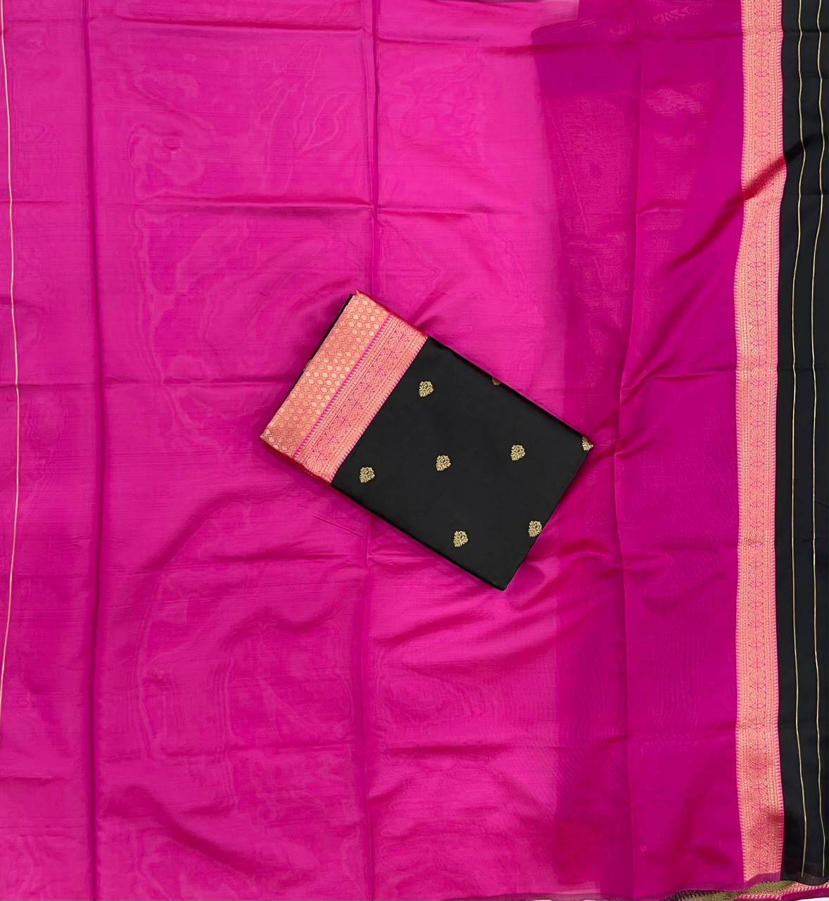 Black color Lichi silk Saree with Unstitched Blouse
