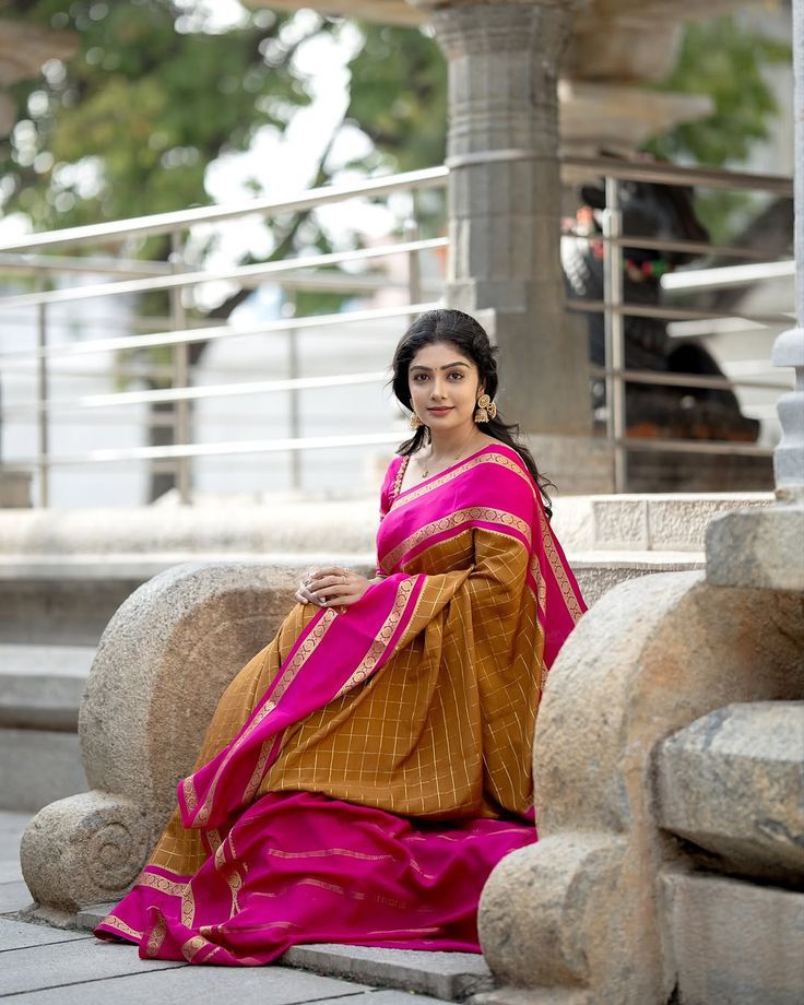 Mustard Yellow color Lichi silk Saree with Unstitched Blouse