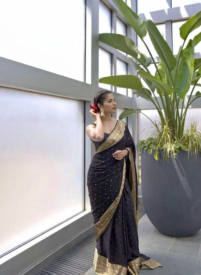 Black color Lichi silk Saree with Unstitched Blouse