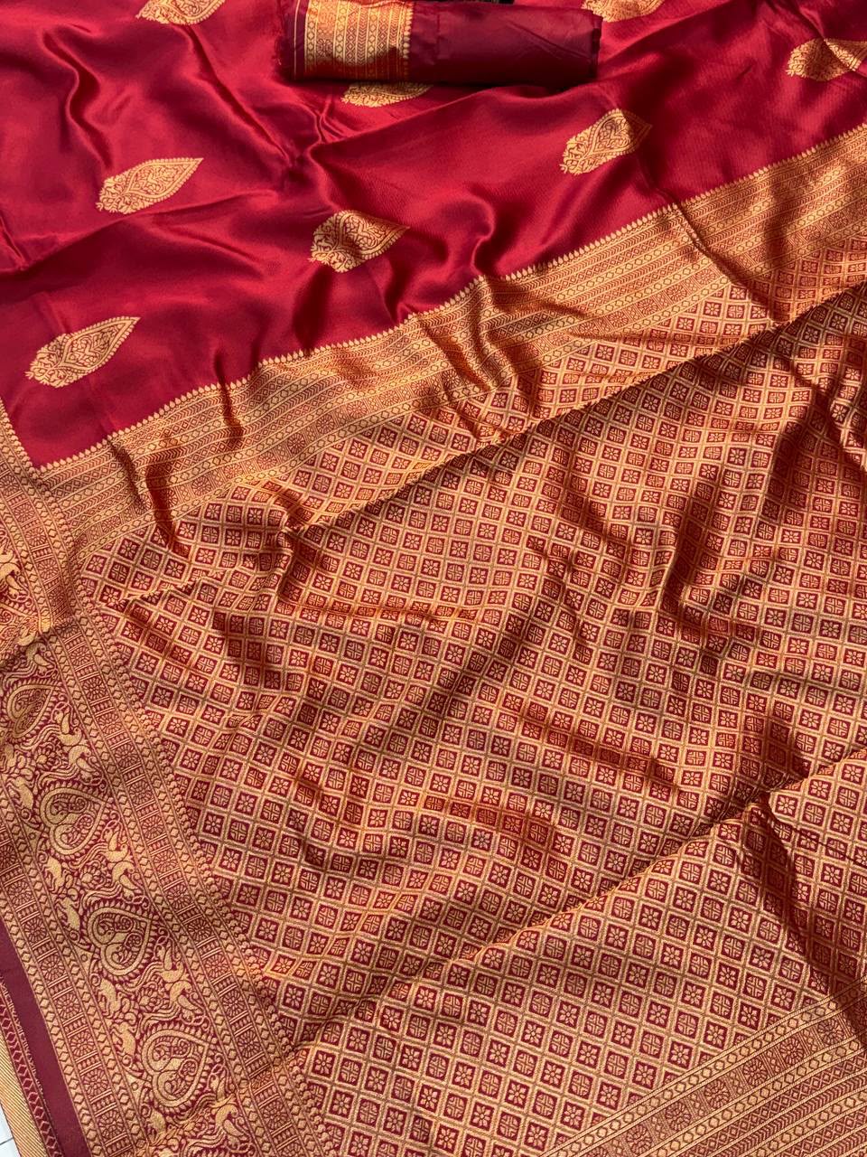 Maroon color Lichi Silk Traditional Saree with Unstitched Blouse