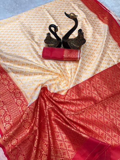 Off White color Lichi Silk Traditional Saree with Unstitched Blouse