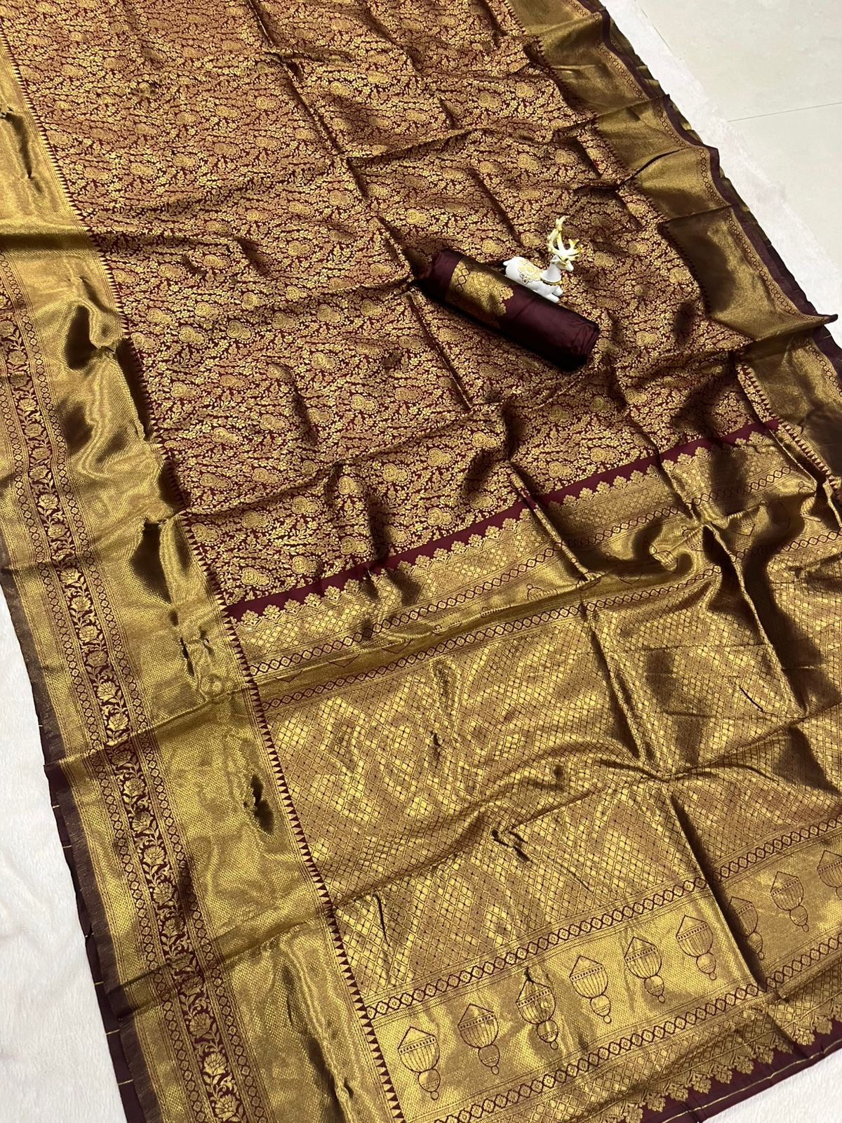 Maroon color Lichi Silk Traditional Saree with Unstitched Blouse