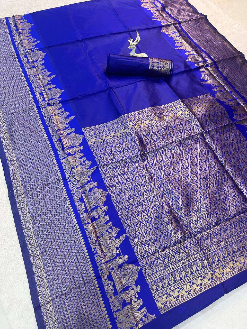 Royal Blue color Lichi Silk Traditional Saree with Unstitched Blouse
