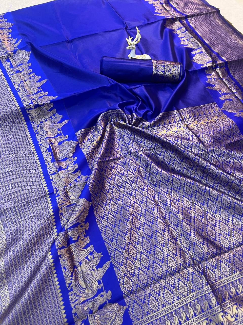 Royal Blue color Lichi Silk Traditional Saree with Unstitched Blouse