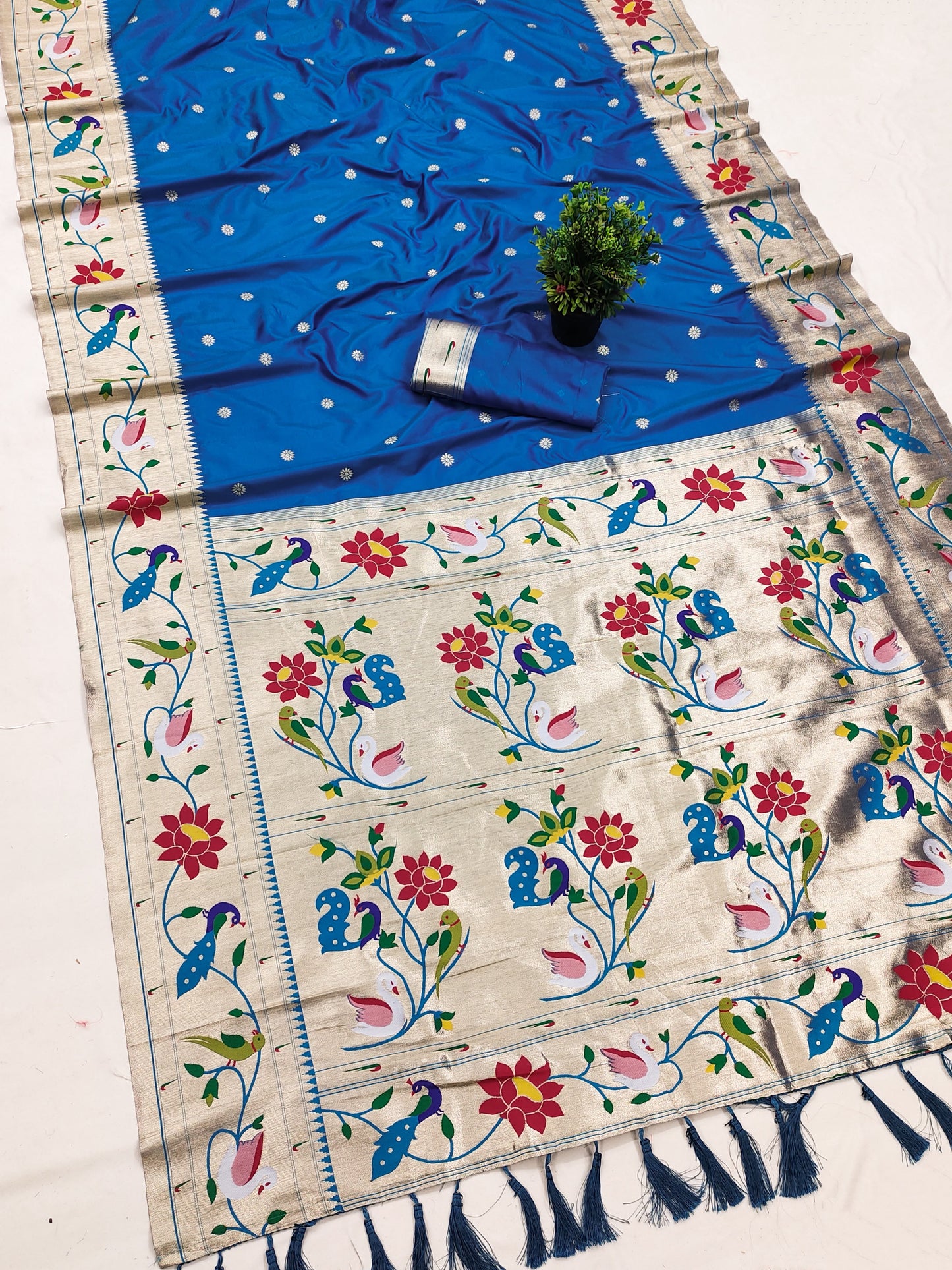 Lotus Meenakari Weawing Paithani Saree with Unstitched Blouse