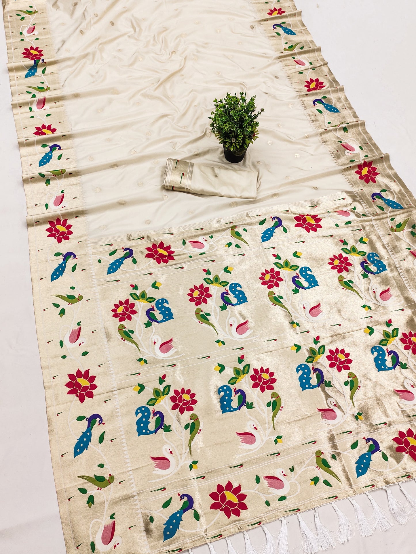 Lotus Meenakari Weawing Paithani Saree with Unstitched Blouse