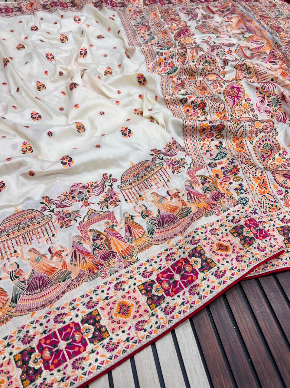 White color Pashmina Silk Saree with Unstitched Blouse