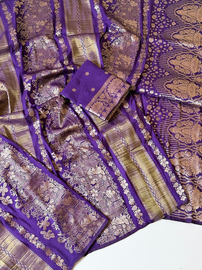 Purple color Jaqurad Weaving Traditional Saree with Unstitched Blouse