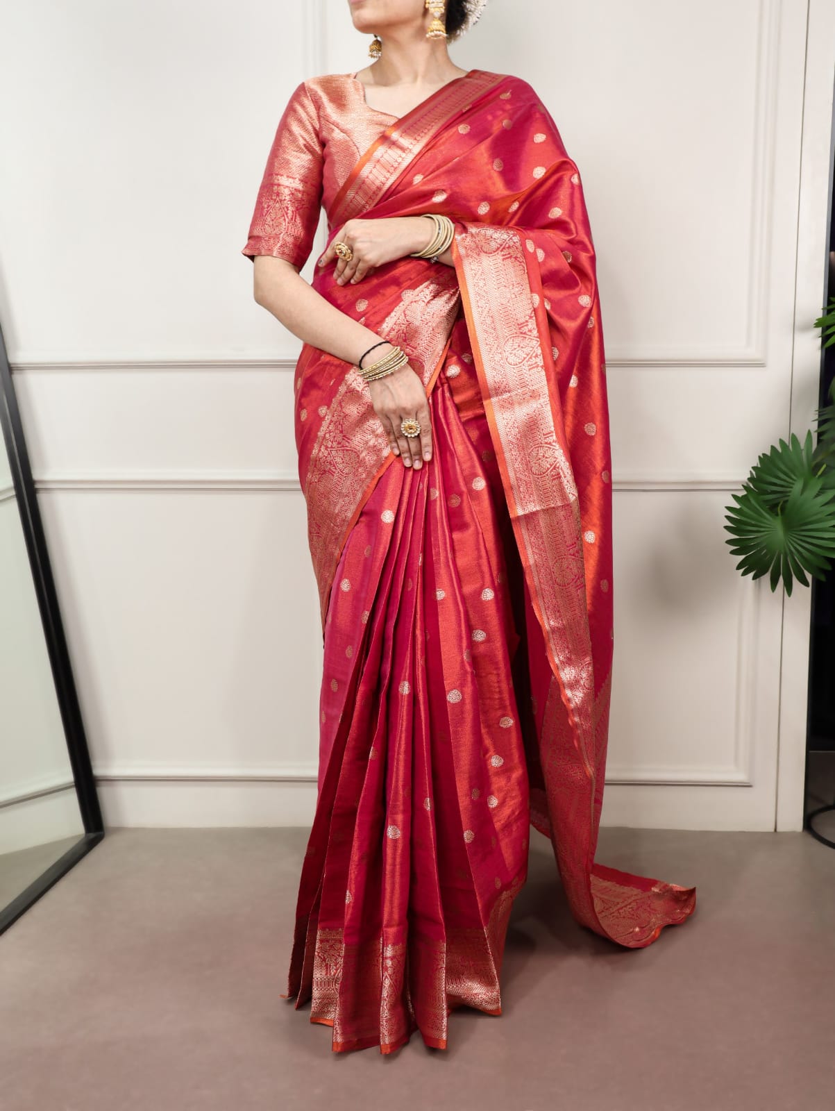 Zari Weaving Dual-Tone Traditional Saree with Unstitched Blouse