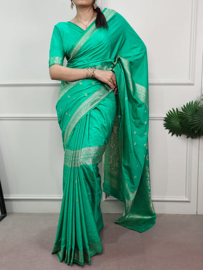 Zari Weaving Traditional Saree with Unstitched Blouse