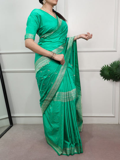 Zari Weaving Traditional Saree with Unstitched Blouse