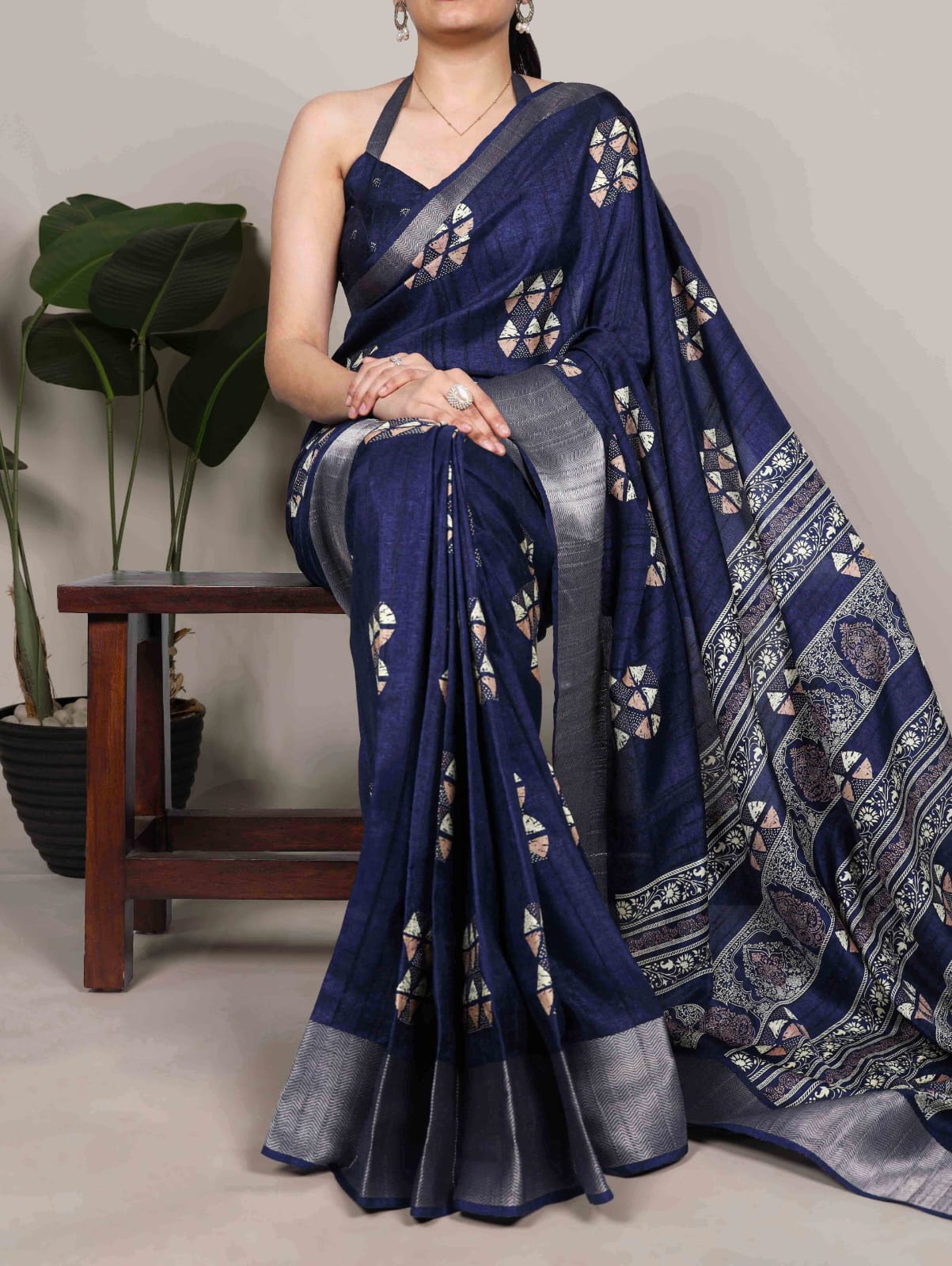 Slub Silk Printed Saree with Unstitched Blouse