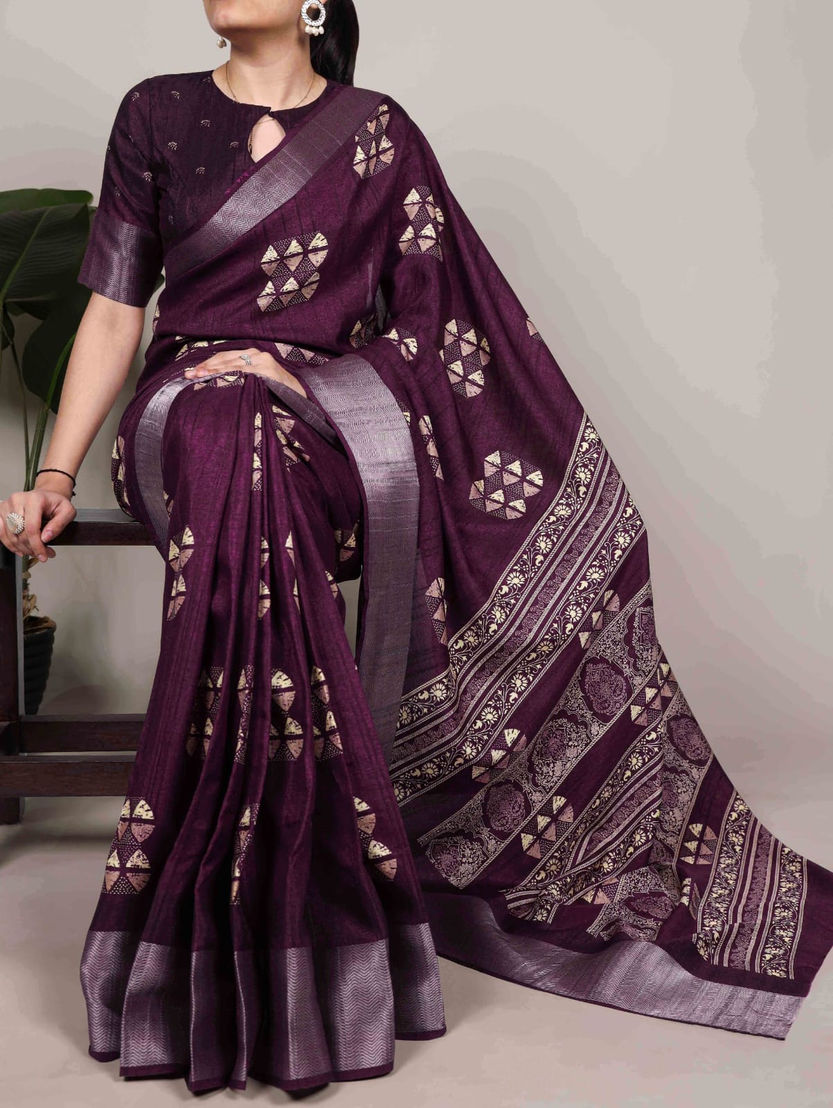 Slub Silk Printed Saree with Unstitched Blouse
