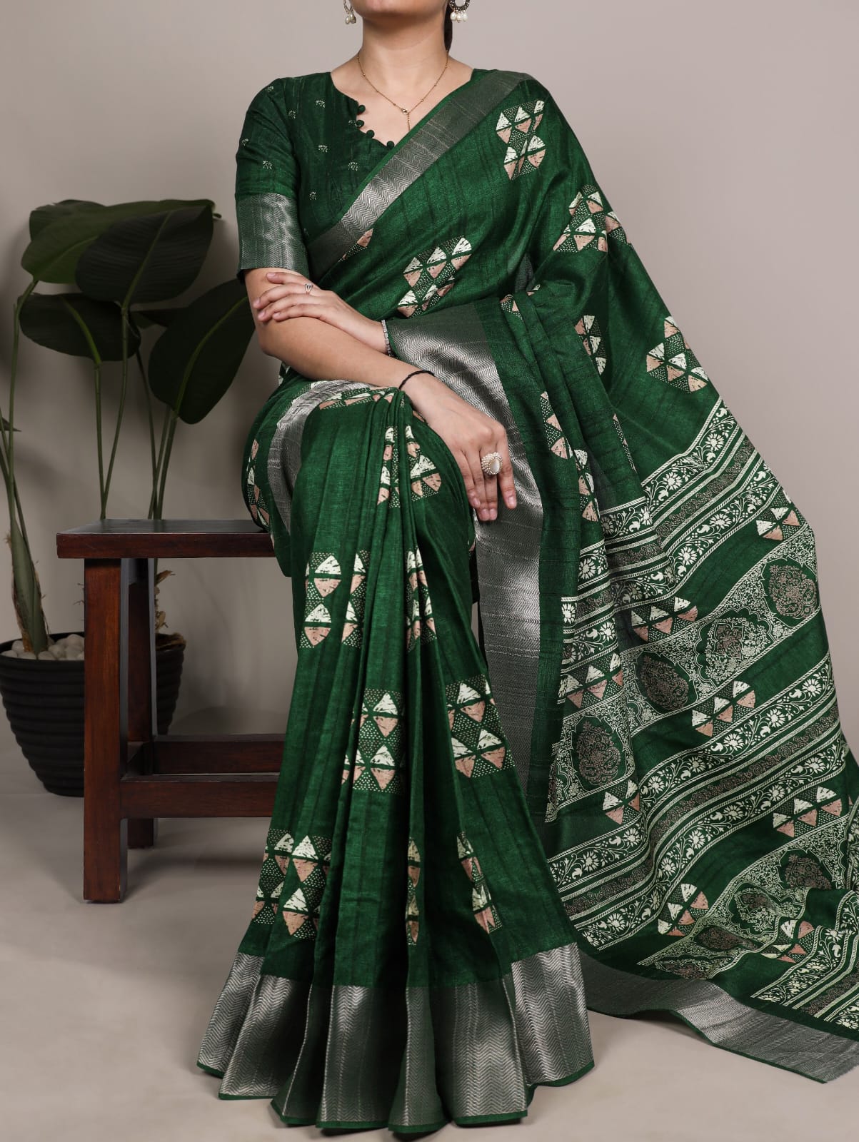 Slub Silk Printed Saree with Unstitched Blouse