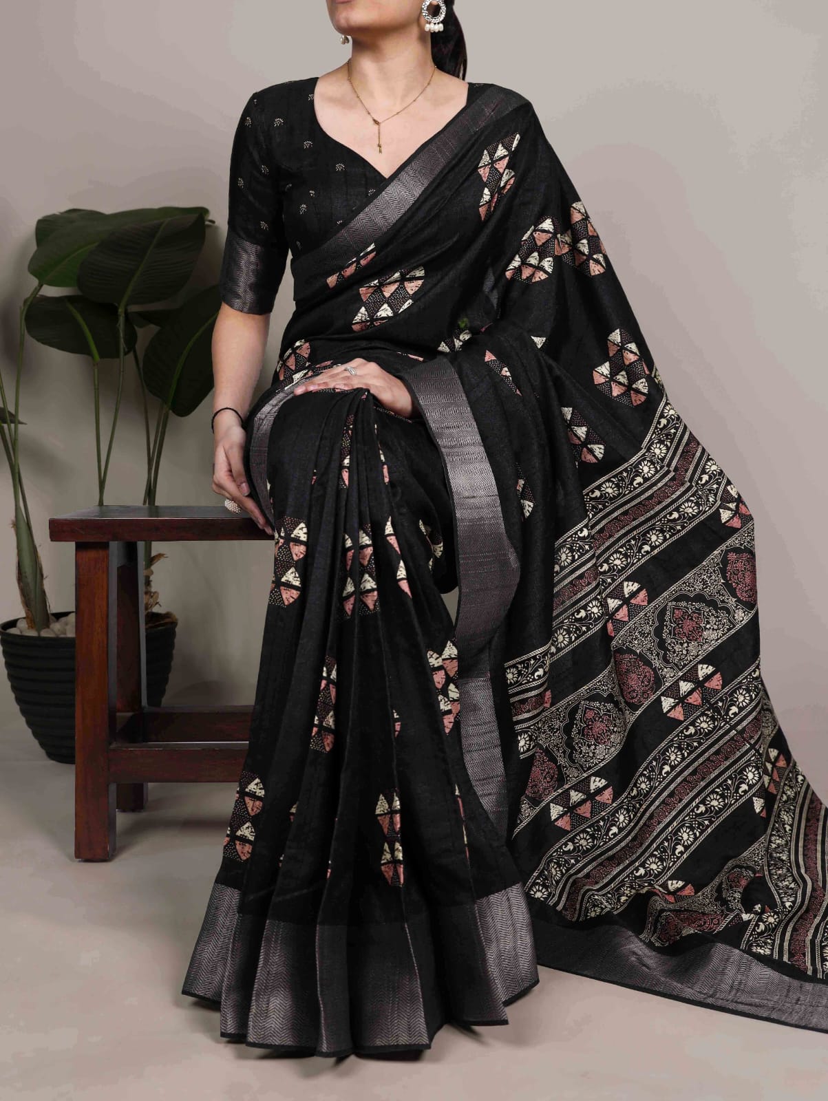Slub Silk Printed Saree with Unstitched Blouse
