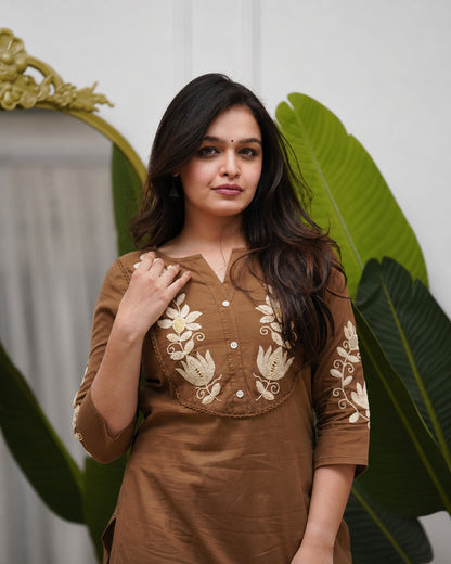 EXCLUSIVE DESGINER KURTA Pent PAIR