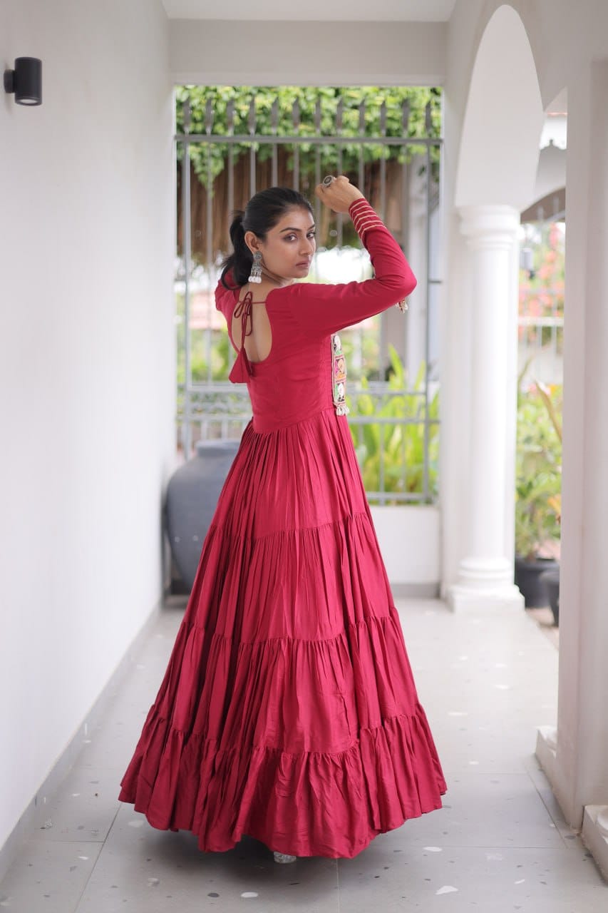Kutchi Gamthi Work Navratri Anarkali Gown