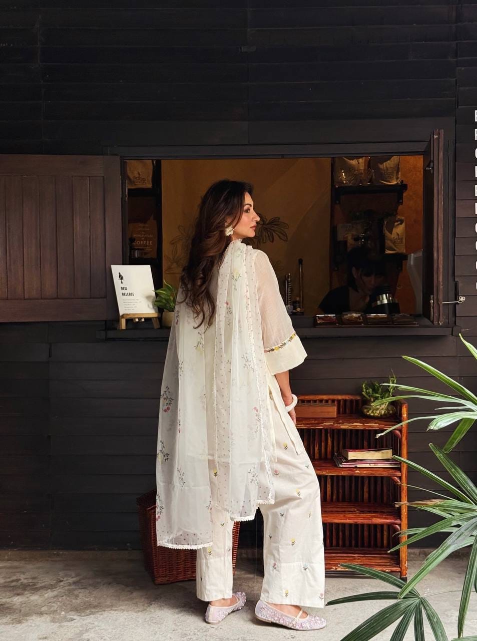 Designer Party Wear Look Pur Mul Chandheri Top & Farshi Palazzo With Dupatta set