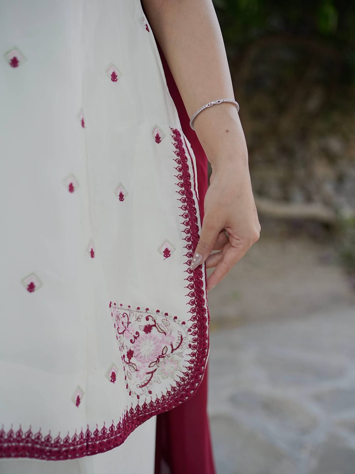 FANCY DESIGN COLLECTION 3 PIECE FANCY TOP WITH FARSHI SALWAR AND BEAUTIFUL DUPATTA