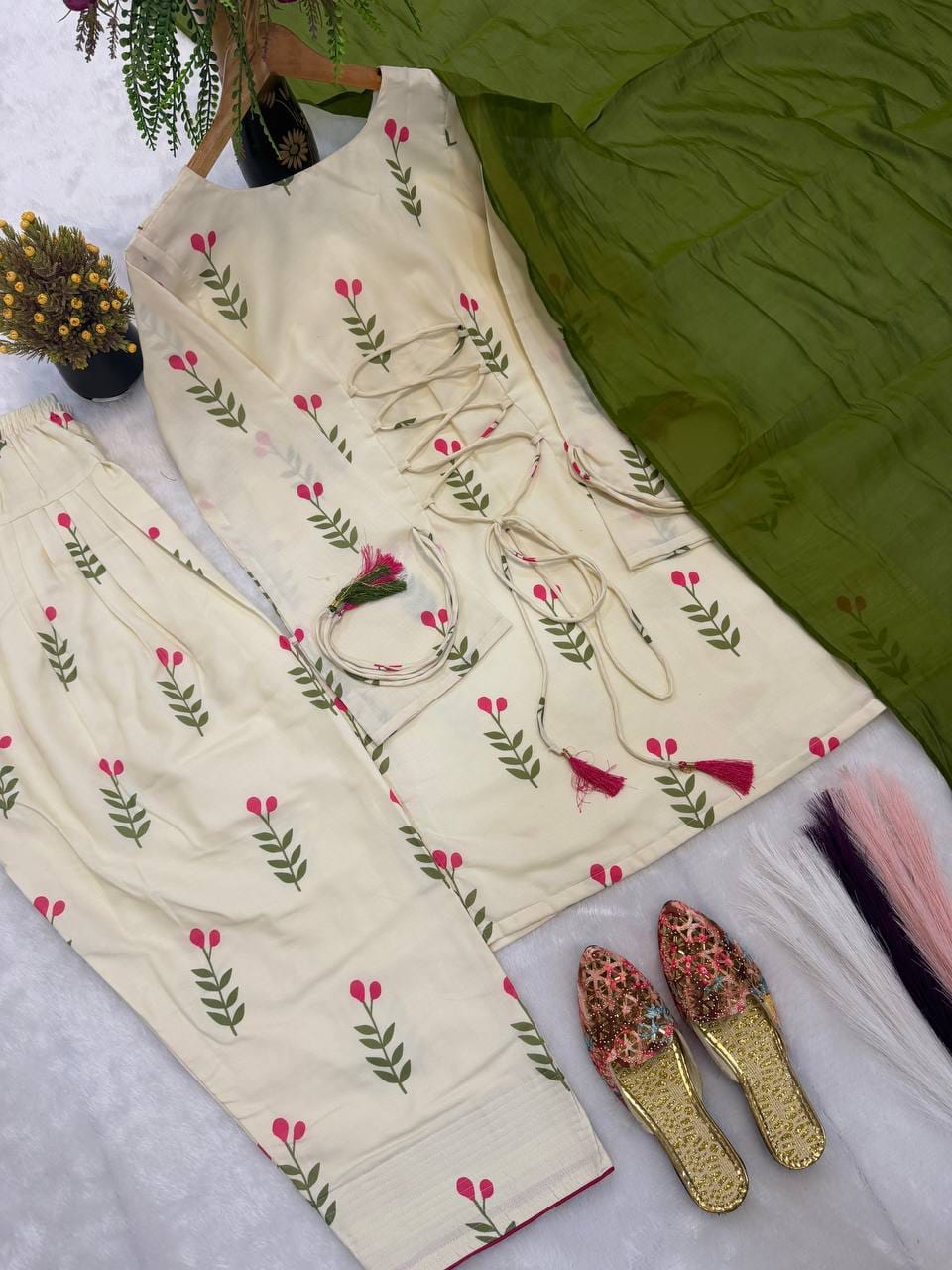 FANCY DESIGN COLLECTION 3 PIECE FANCY TOP WITH FARSHI SALWAR AND BEAUTIFUL DUPATTA