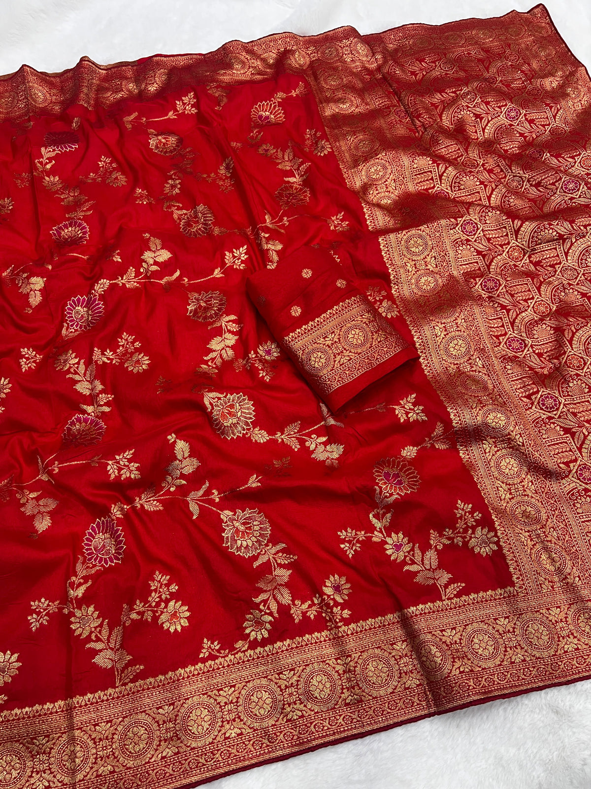Karwa Chauth Special Traditional Red Saree with Unstitched Blouse